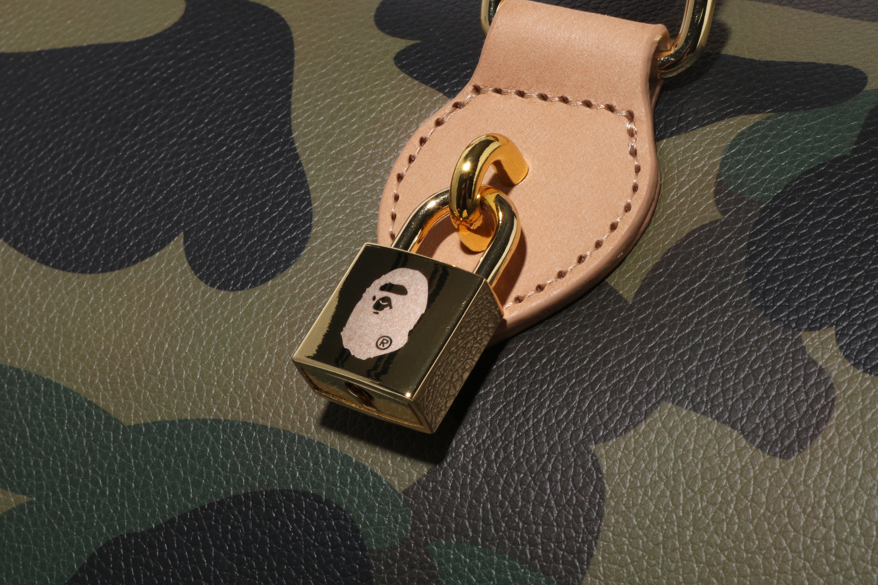 1ST CAMO BOSTON BAG – eu.bape.com