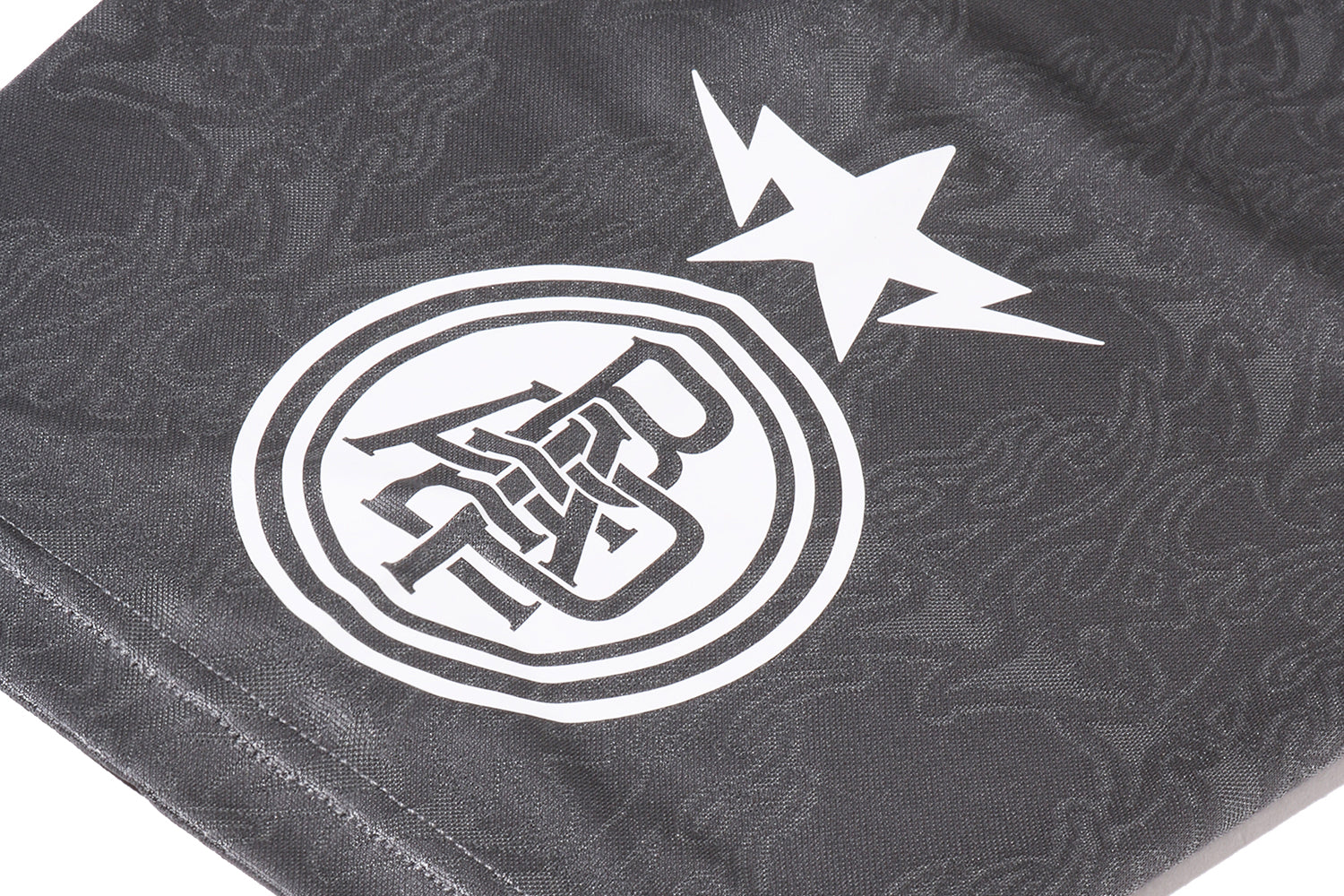 APA FRAME PATTERN MULTI LOGO RELAXED FIT FOOTBALL JERSEY – eu.bape.com