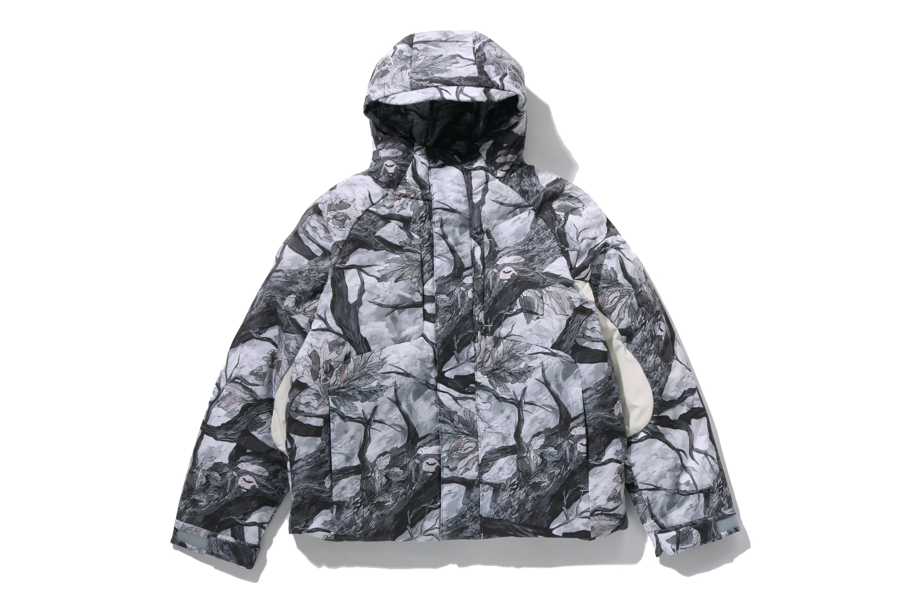 TREE EDGE CAMO METAL LOGO DOWN JACKET – eu.bape.com