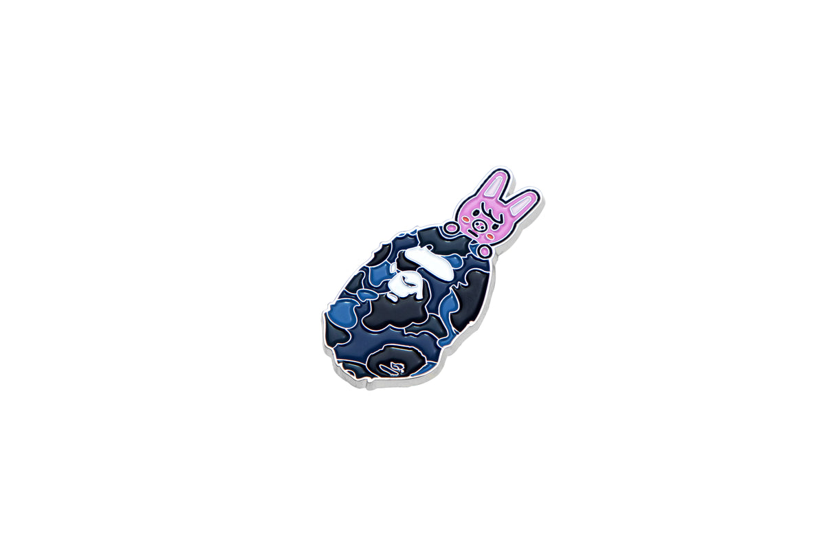 BAPE X STRAY KIDS DWAEKKI METAL PIN