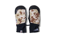 BAPE BY KAZUKI KURAISHI PIXELATE CAMO GLOVES