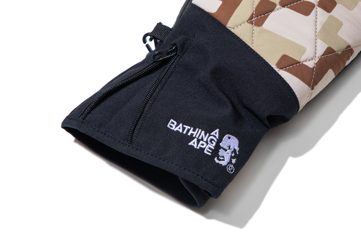 BAPE BY KAZUKI KURAISHI PIXELATE CAMO GLOVES