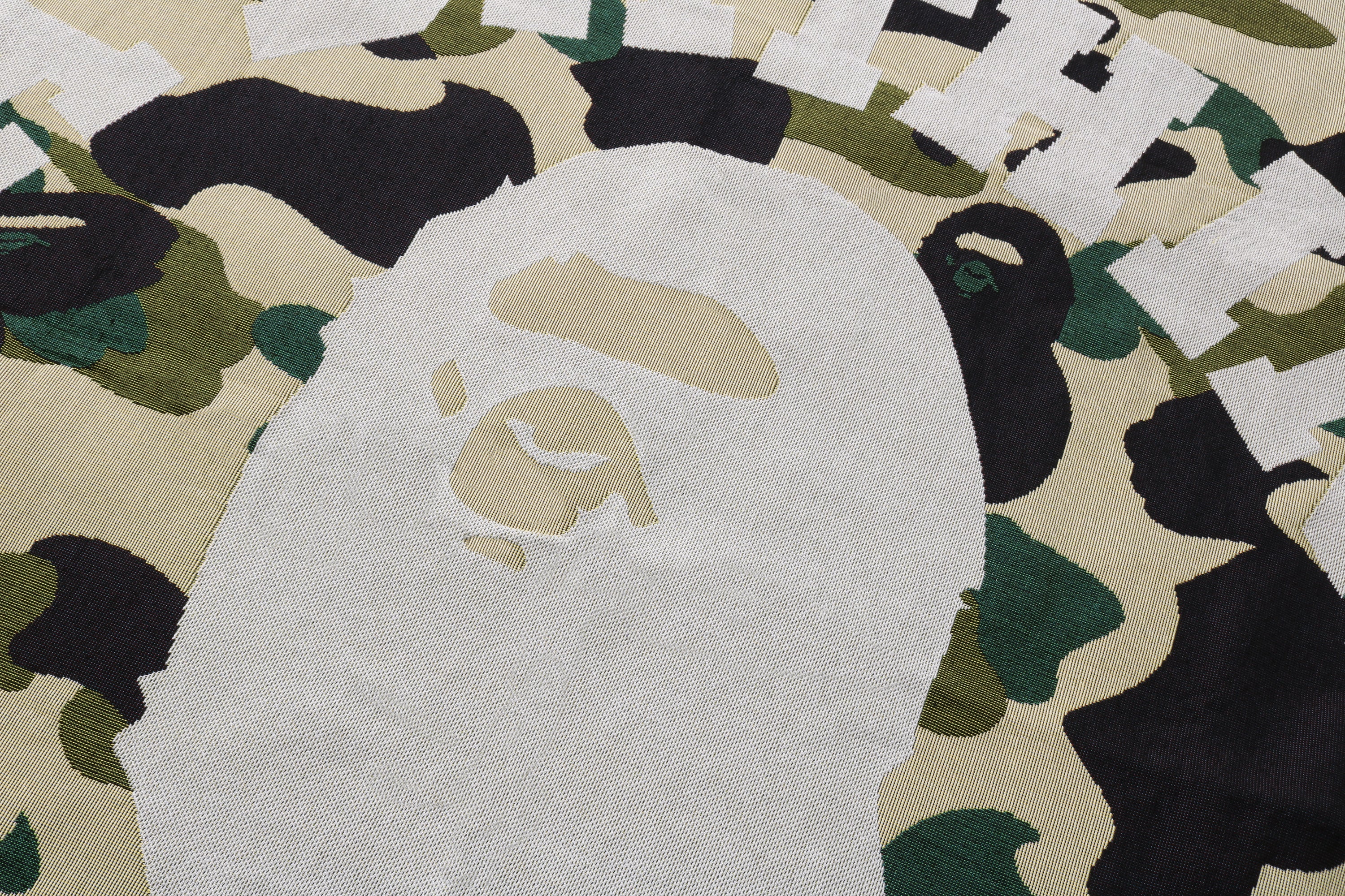 1ST CAMO JACQUARD BLANKET – eu.bape.com