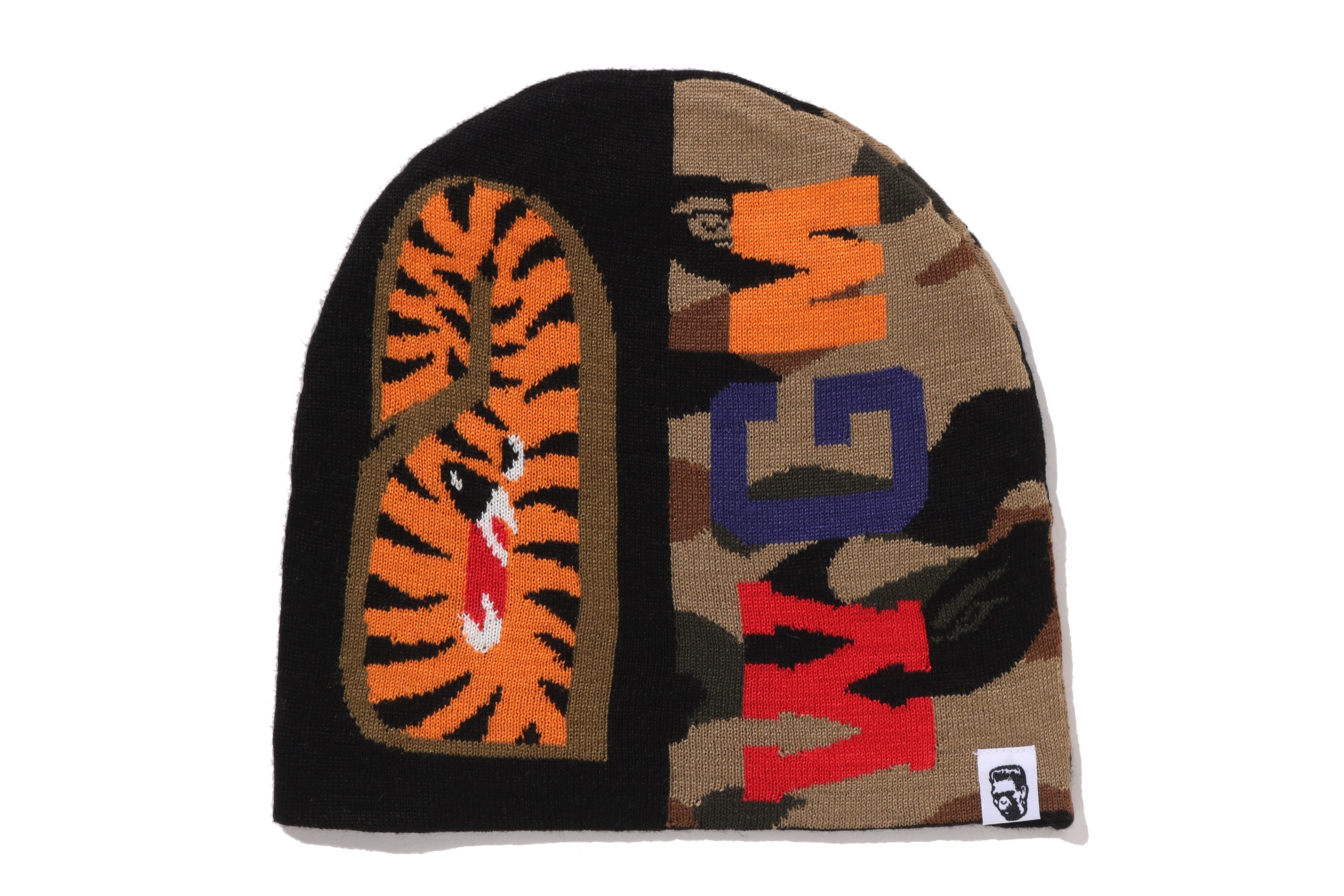 1ST CAMO SHARK KNIT CAP – eu.bape.com
