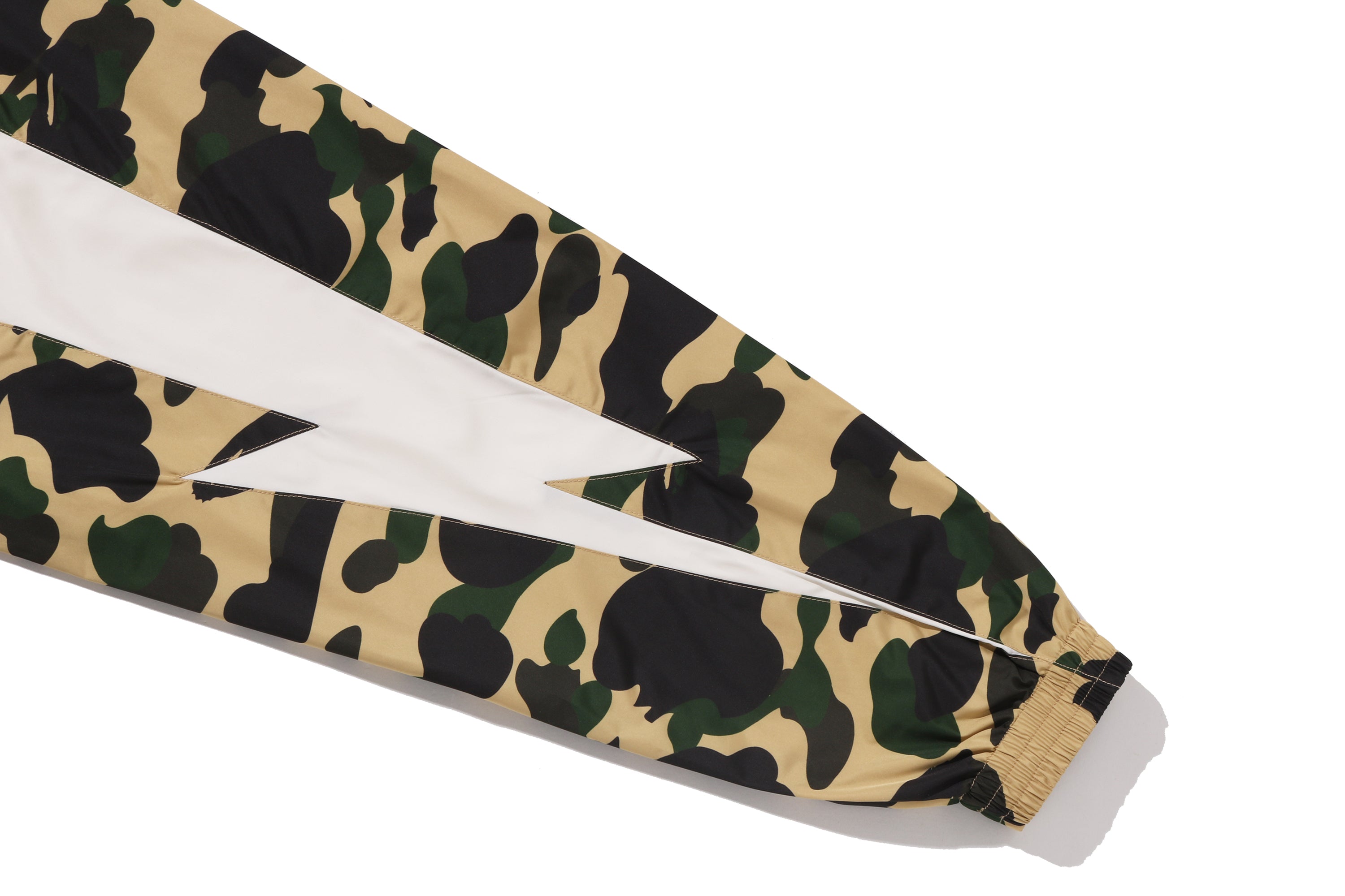 1ST CAMO STAND COLLAR TRACK JACKET – eu.bape.com