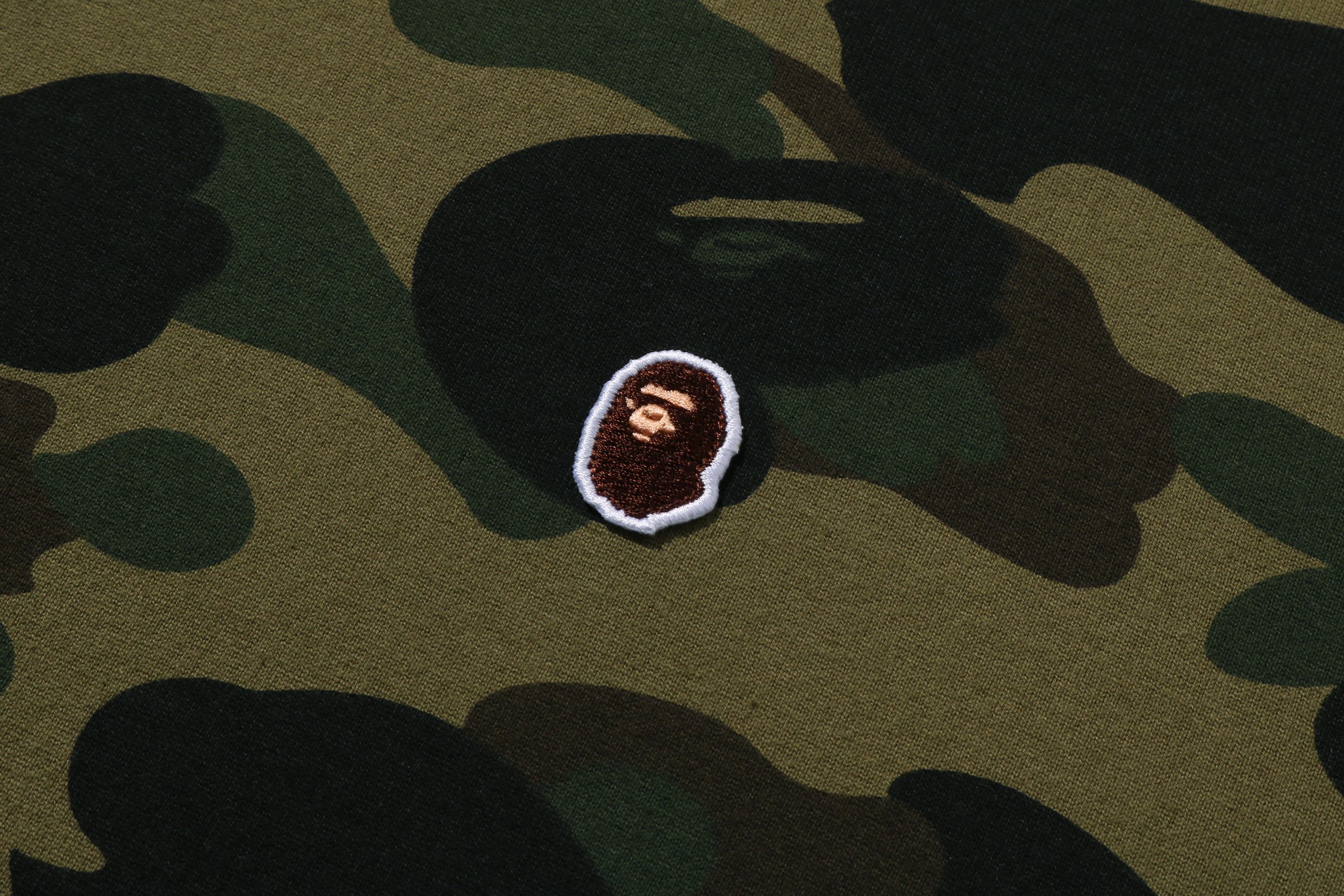 1ST CAMO ONE POINT LS TEE – eu.bape.com