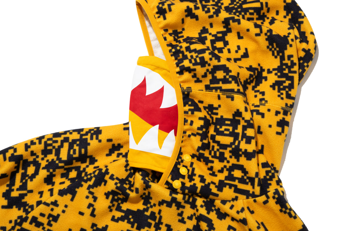 BAPE BY KAZUKI KURAISHI PIXELATE CAMO SHARK RELAXED FIT HOODIE