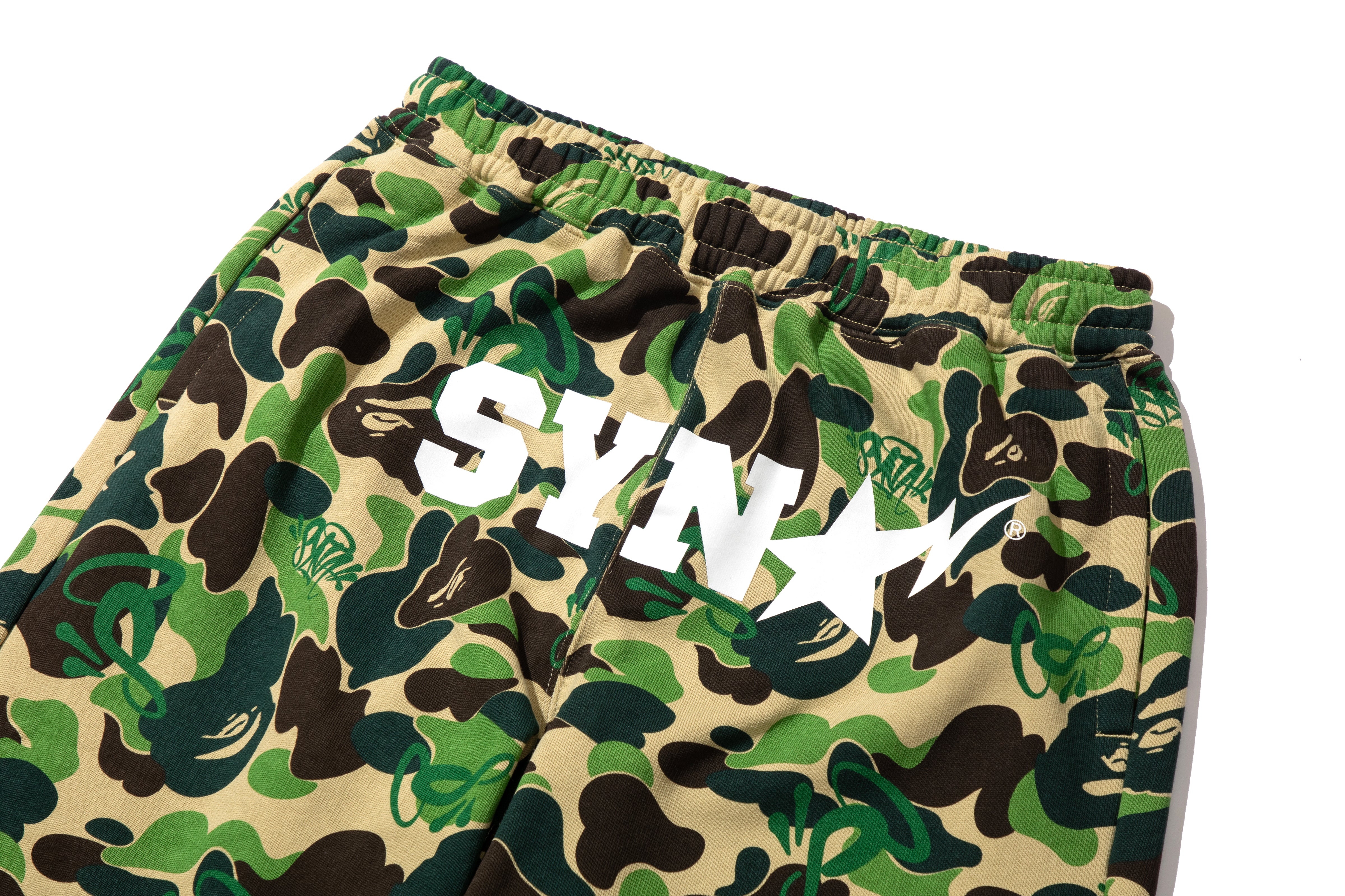 BAPE X SPOTIFY BY CENTRAL CEE CAMO RELAXED FIT SWEATPANTS – eu