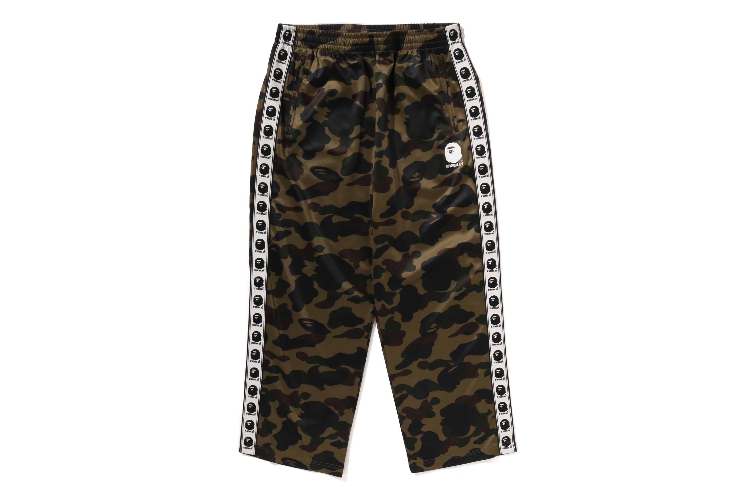 1ST CAMO LOOSE FIT TRACK PANTS – eu.bape.com