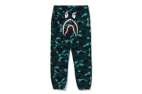 COLOR CAMO SHARK SWEAT PANTS