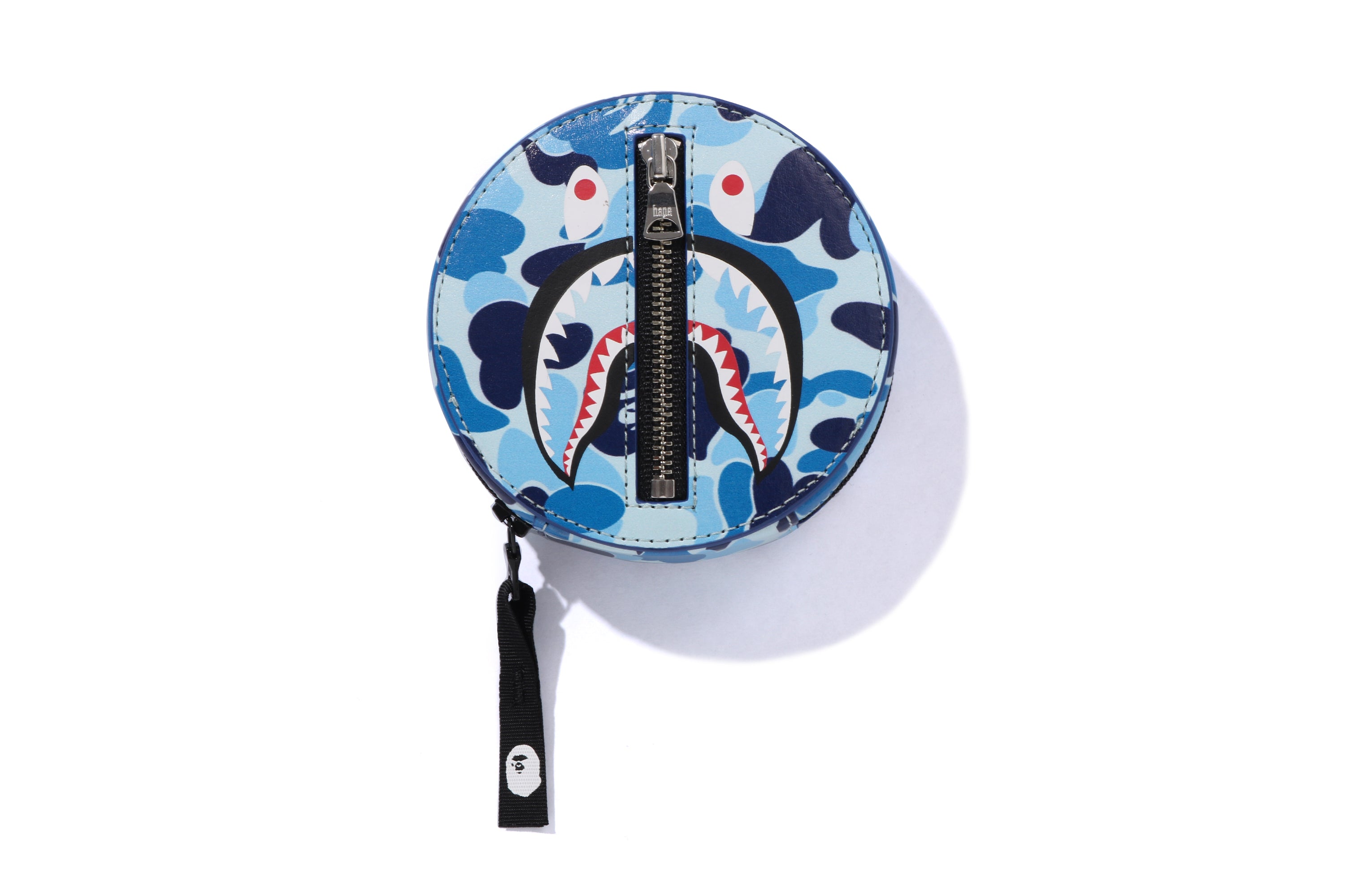 A BATHING APE カモフラージュ シャーク　ケース ABC CAMO SHARK COIN CASE – eu.bape.com