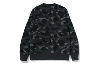 COLOR CAMO COLLEGE CREWNECK SWEATSHIRT