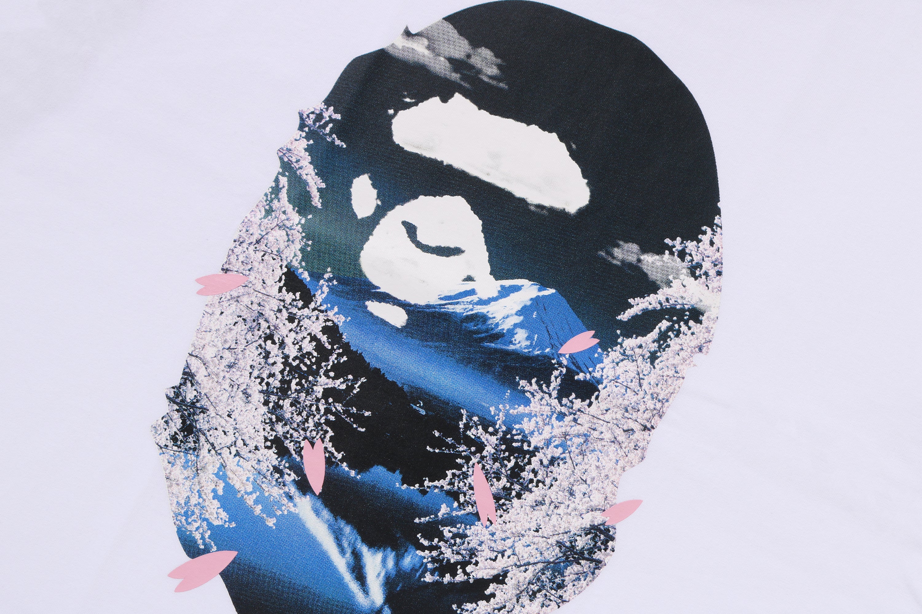 SAKURA PHOTO APE HEAD TEE – eu.bape.com