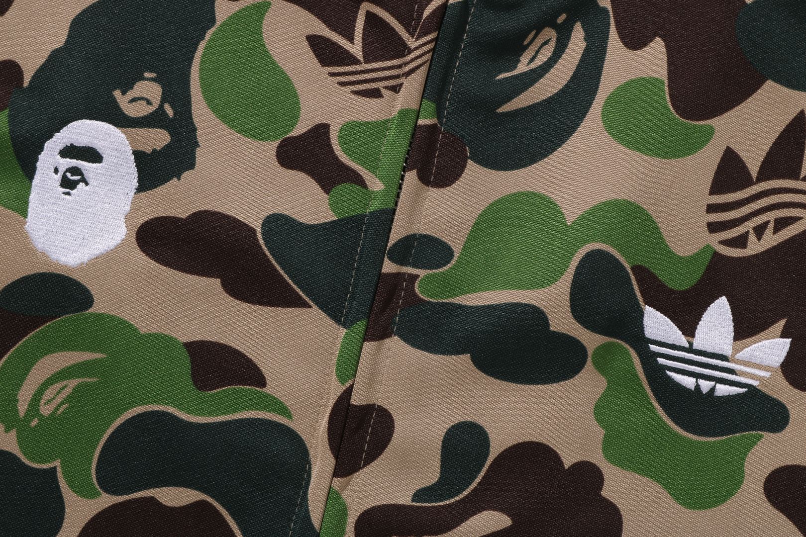 BAPE X ADIDAS RELAXED FIT TRACK CAMO SHARK FULL ZIP HOODIE – eu
