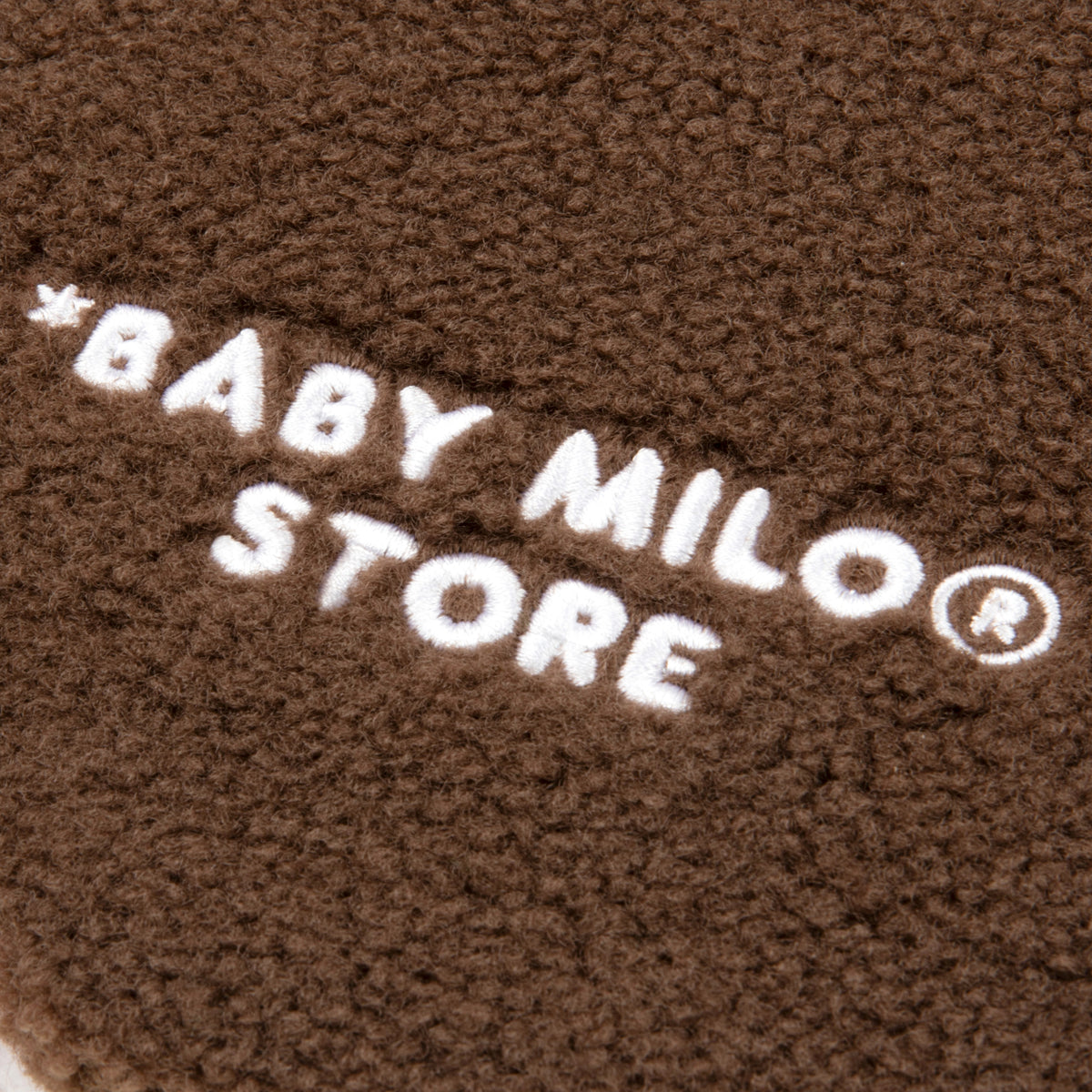 BABY MILO PLUSH MIRROR